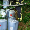 Containers met vermoedelijk 2000 liter drugsafval gedumpt in natuur
