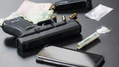 Politie ziet toename crimineel geld en wapens door groei drugshandel