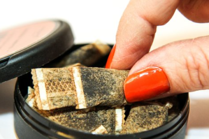 snus Grote hoeveelheid snus in beslag genomen