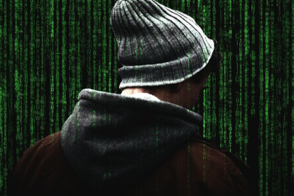 Cybercrimineel slaat zijn vleugels uit: ‘Beperkt zich niet langer tot digitale misdaad’
